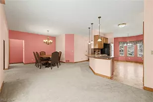 10304 Honeysuckle Ln, Grandview Heights, OH 44147 - Photo 10