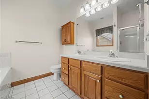 10304 Honeysuckle Ln, Grandview Heights, OH 44147 - Photo 16