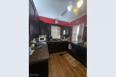 1521 Blossom Park Avenue, Oakwood, OH 44107 - Photo 6