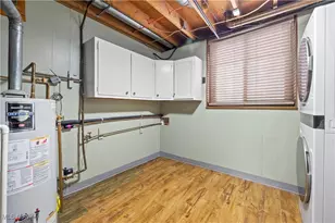 105 Northwood Hollow Ct, Amherst, OH 44001 - Photo 34