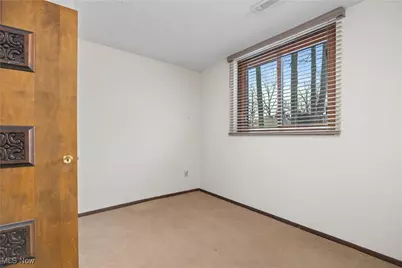 105 Northwood Hollow Court, Amherst, OH 44001 - Photo 32