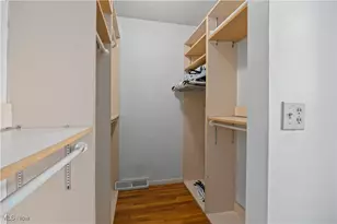 105 Northwood Hollow Ct, Amherst, OH 44001 - Photo 24