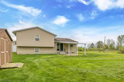 704 Black Bear Run, LaGrange, OH 44050 - Photo 4