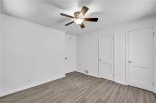 5100 Erwin St, Maple Heights, OH 44137 - Photo 10