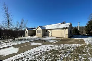 62959 James Rd, Cambridge, OH 43725 - Photo 2