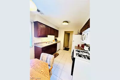 359 Quarry Lane Drive SW, Howland, OH 44483 - Photo 2