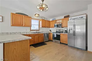 28196 Hartley Rd, Beloit, OH 44609 - Photo 4