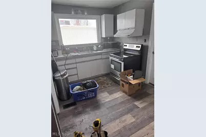 543 Corice Street, Akron, OH 44311 - Photo 2