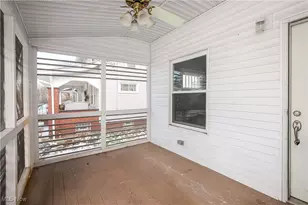 230 Superior St, Louisville, OH 44641 - Photo 8