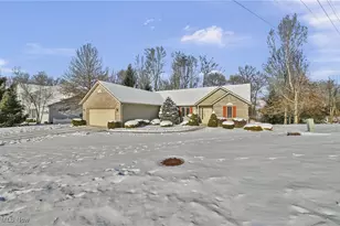 765 Ravenhill Rd, Northfield, OH 44067 - Photo 2