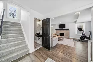 3014 Euclid Heights Blvd, Cleveland Heights, OH 44118 - Photo 2