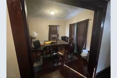 2064 W 104th Street, Loveland, OH 44102 - Photo 6