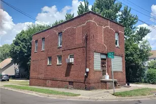 555 Corice St, Akron, OH 44311 - Photo 2