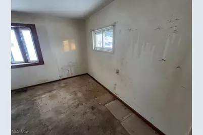 1525 Denison Avenue NW, Warren, OH 44485 - Photo 6