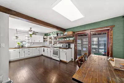 1028 Foster Avenue, Elyria, OH 44035 - Photo 6