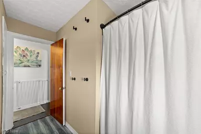 1028 Foster Avenue, Elyria, OH 44035 - Photo 18