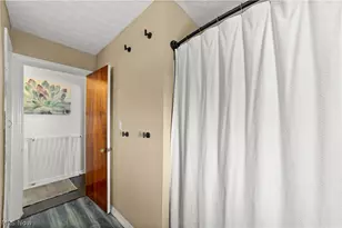 1028 Foster Ave, Elyria, OH 44035 - Photo 18