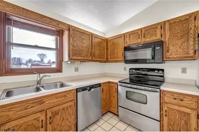 105 Hartford Drive, Medina, OH 44256 - Photo 16