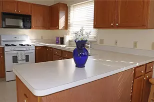 1740 Tanhollow Trail, Grandview Heights, OH 44147 - Photo 6