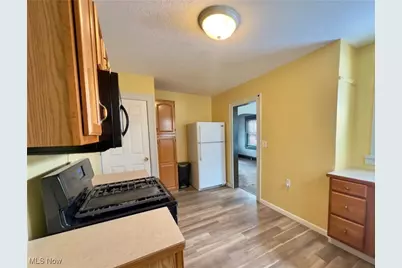 1227 Greenfield Avenue SW, Canton, OH 44706 - Photo 8