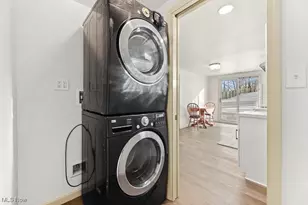 961 Crestline Dr, Akron, OH 44312 - Photo 16