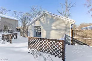 961 Crestline Dr, Akron, OH 44312 - Photo 6