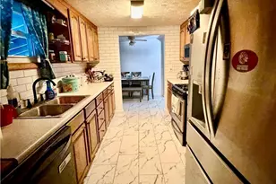 921 17th St, Vienna, WV 26105 - Photo 12