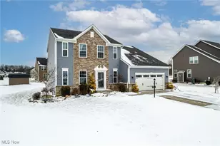 38488 Briar Lakes Dr, Avon, OH 44011 - Photo 2