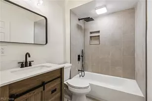 19901 Pawnee Ave, Loveland, OH 44119 - Photo 16