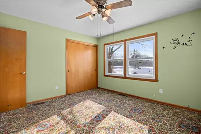 14015 W Lake Road, Vermilion, OH 44089 - Photo 32