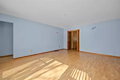 14015 W Lake Road, Vermilion, OH 44089 - Photo 12