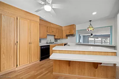 14015 W Lake Road, Vermilion, OH 44089 - Photo 16