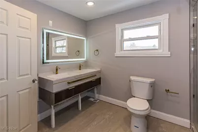 817 Raymond Street, Akron, OH 44307 - Photo 28
