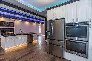 817 Raymond St, Akron, OH 44307 - Photo 20