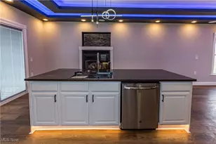 817 Raymond St, Akron, OH 44307 - Photo 22