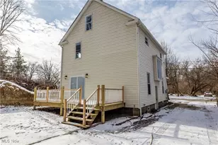 817 Raymond St, Akron, OH 44307 - Photo 42