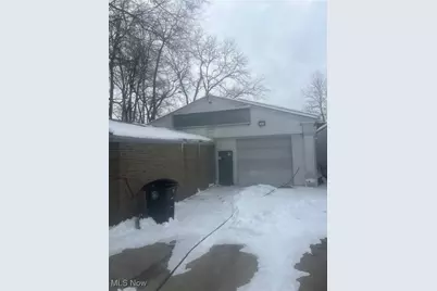 418 E Cuyahoga Falls Avenue, Akron, OH 44310 - Photo 2