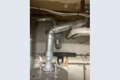 418 E Cuyahoga Falls Avenue, Akron, OH 44310 - Photo 18