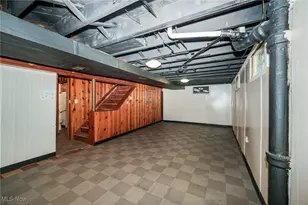 962 Iona Ave, Akron, OH 44314 - Photo 14