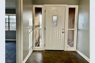 2526 Valley View Drive, Belpre, OH 45714 - Photo 2