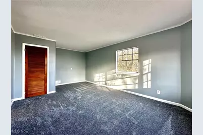 2526 Valley View Drive, Belpre, OH 45714 - Photo 8