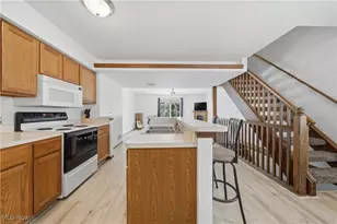 758 Beverly Ave, Canal Fulton, OH 44614 - Photo 4