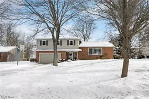 295 High Point Dr, Wadsworth, OH 44281 - Photo 2