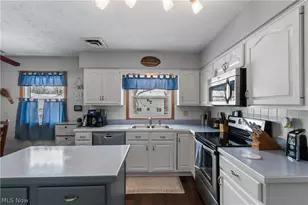 295 High Point Dr, Wadsworth, OH 44281 - Photo 12