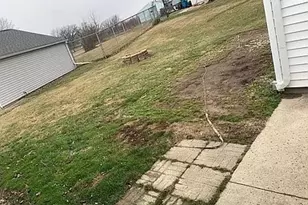 140 Crystal Ct, Bellevue, OH 44811 - Photo 26