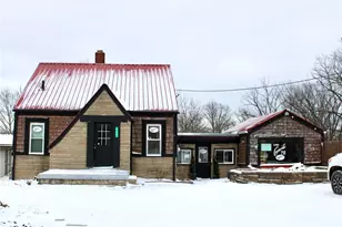 565 S Meridian Rd, Youngstown, OH 44509 - Photo 2