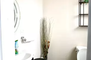 565 S Meridian Rd, Youngstown, OH 44509 - Photo 10