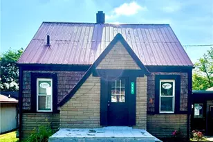 565 S Meridian Rd, Youngstown, OH 44509 - Photo 2