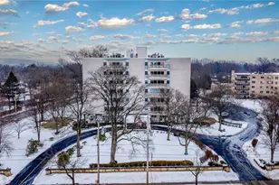 275 N Portage Path, Akron, OH 44303 - Photo 2