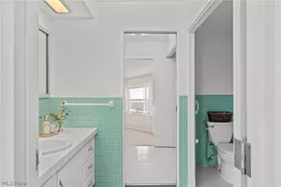 275 N Portage Path, Akron, OH 44303 - Photo 34